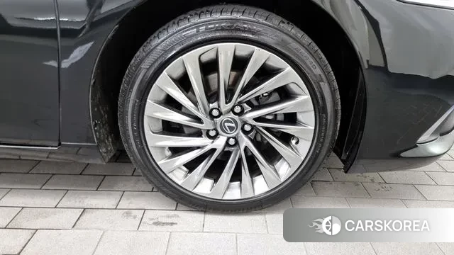 Lexus ES300h 7th generation id 3003725 из Кореи 15