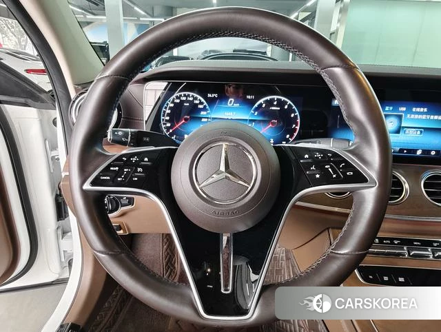 Mercedes-Benz E-class id 4258298 из Китая 10