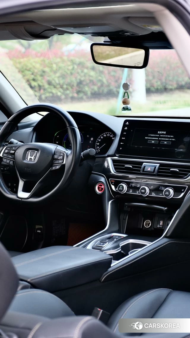 Honda Accord id 3908044 из Китая 8