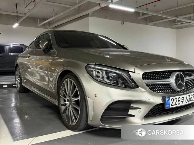 Mercedes-Benz C-Class W205 2023 Песочный из Кореи, фото 5