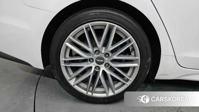 Genesis G70 id 3893895 из Кореи 15