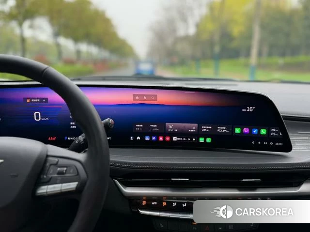 Cadillac XT4 2024 Белый из Китая, фото 5