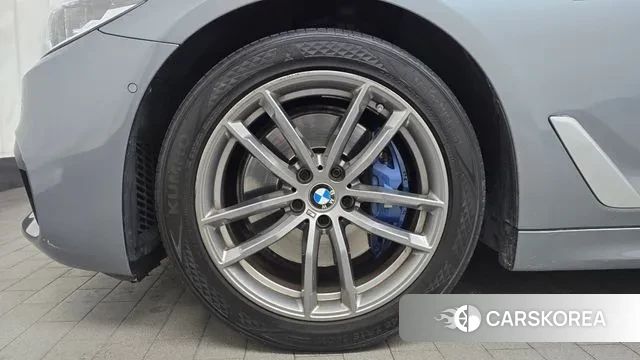 BMW 5 Series (G30) id 3455319 из Кореи 15