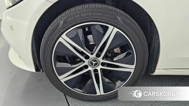 Mercedes-Benz C-Class W205 id 4446028 из Кореи 28