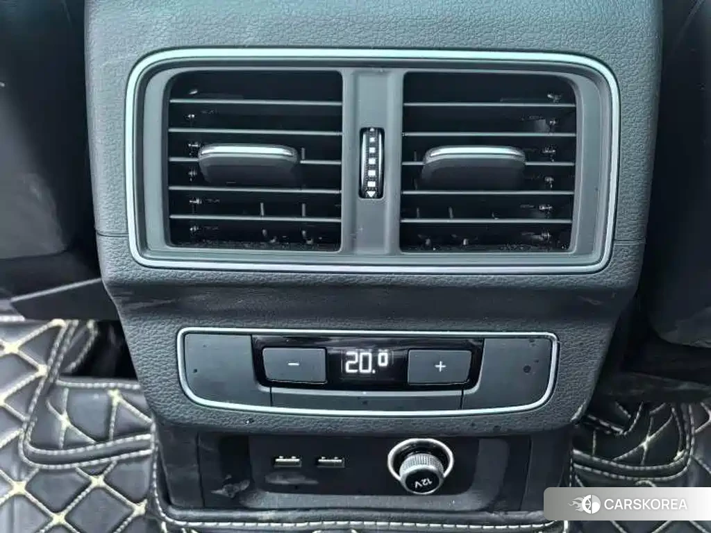 Audi Q5L id 4622447 из Китая 18