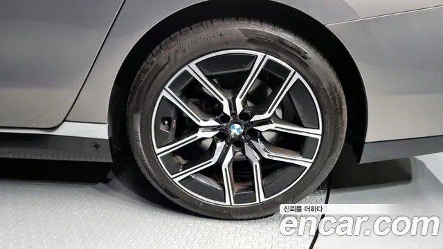 BMW 7 Series (G70) id 2732231 из Кореи 15