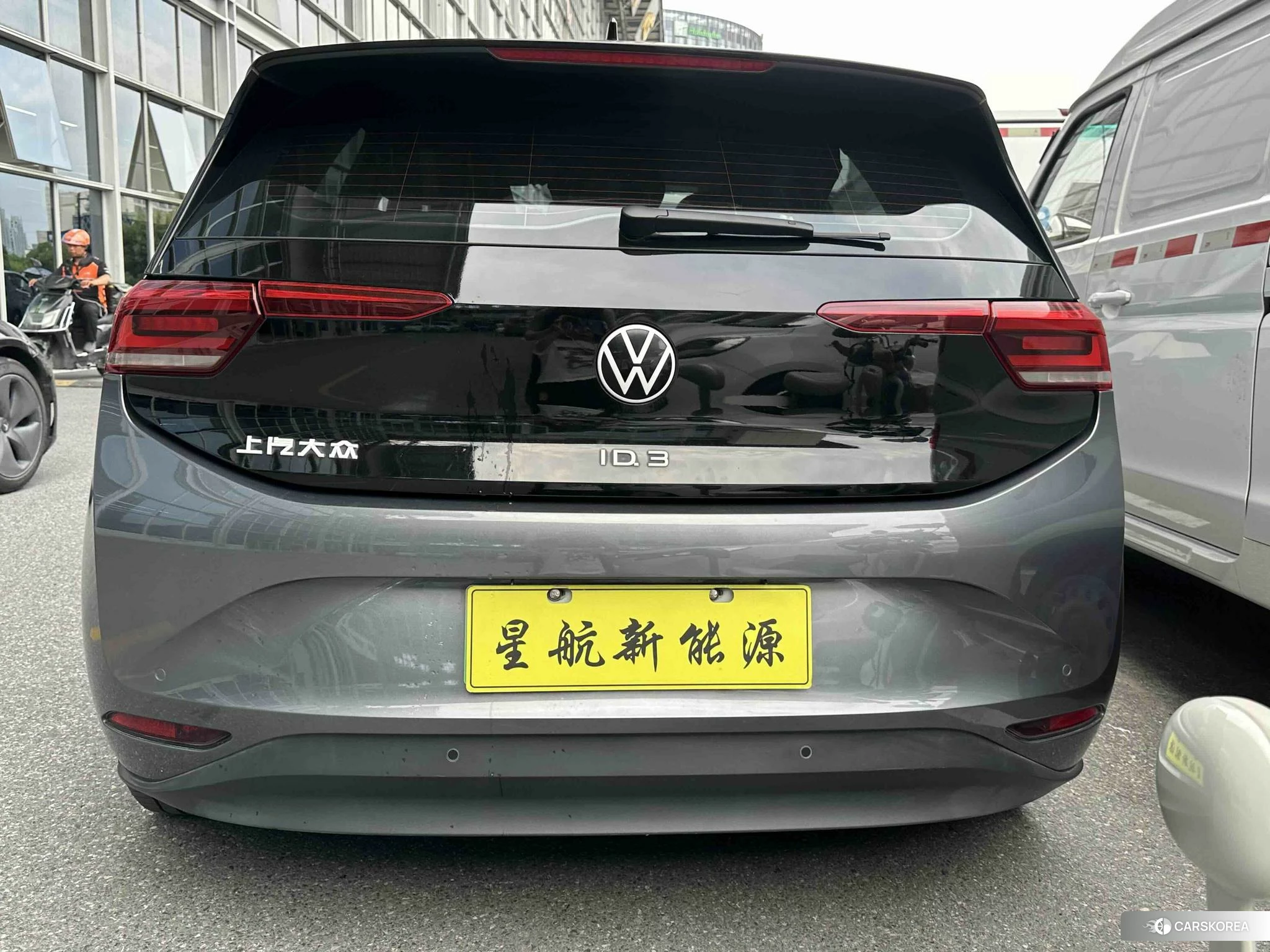 Volkswagen ID.3 2024 Темно-серый из Китая, фото 6