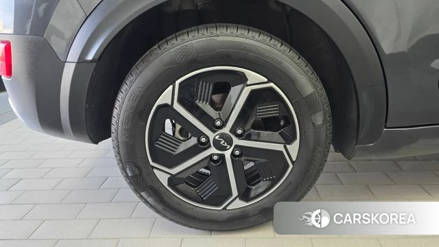 Kia Di Ol Nu Niro id 4916670 из Кореи 26