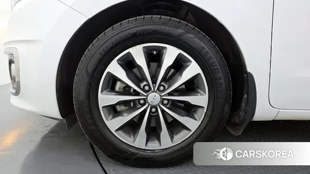 Kia All New Carnival id 3455296 из Кореи 15