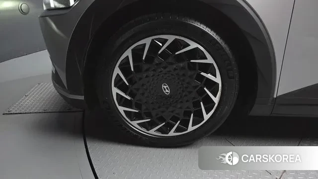 Hyundai Ionic 5 id 3776358 из Кореи 15