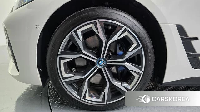 BMW i4 id 4871475 из Кореи 29