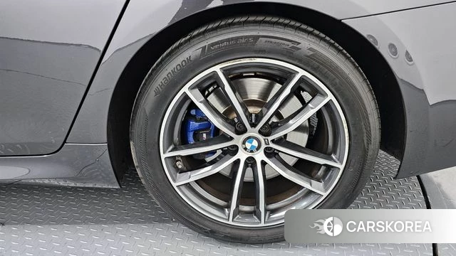 BMW 5 Series (G30) id 3879025 из Кореи 15