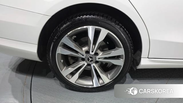 Mercedes-Benz C-Class W205 id 4202559 из Кореи 15