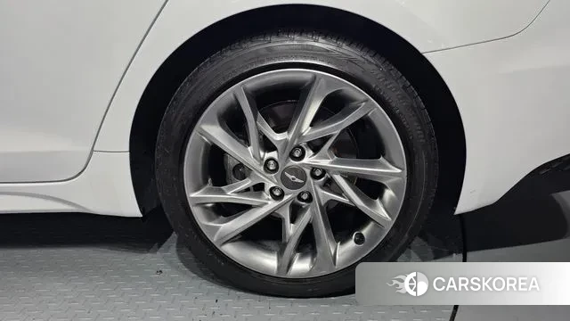 Genesis The New G70 id 3042845 из Кореи 15