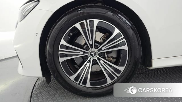 Mercedes-Benz E-Class W214 id 4185629 из Кореи 15