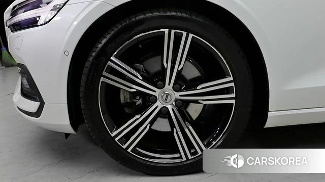 Volvo S60 3rd generation id 3843398 из Кореи 15