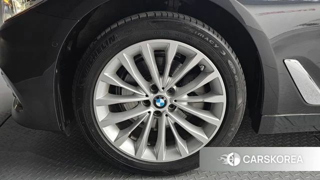 BMW 5 Series (G30) id 4384437 из Кореи 27