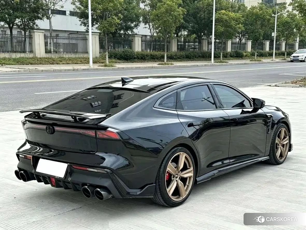 Chang'an Changan UNI-V 2023 Черный из Китая, фото 5