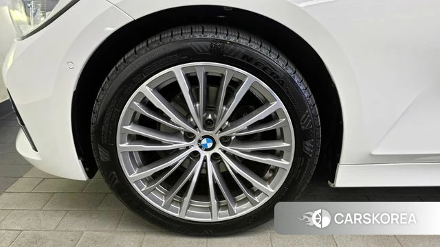 BMW 3 Series (G20) id 3942677 из Кореи 15