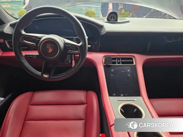 Porsche Taycan 2023 Черный из Кореи, фото 5