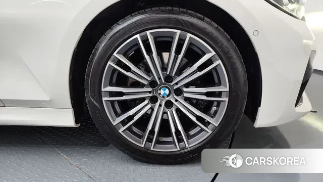 BMW 3 Series (G20) id 3328697 из Кореи 15