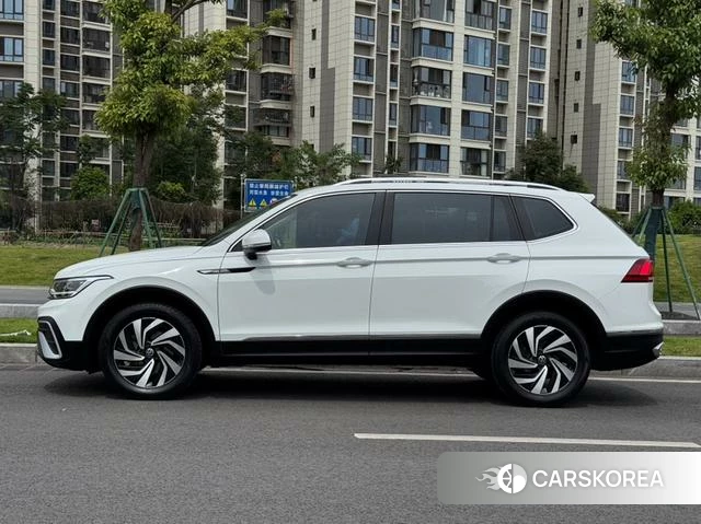 Volkswagen Tiguan L id 4298072 из Китая 12
