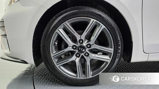 Kia Come New K3 id 4638102 из Кореи 26