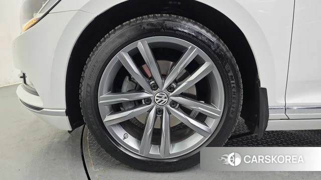 Volkswagen Passat GT (B8) id 3937179 из Кореи 15