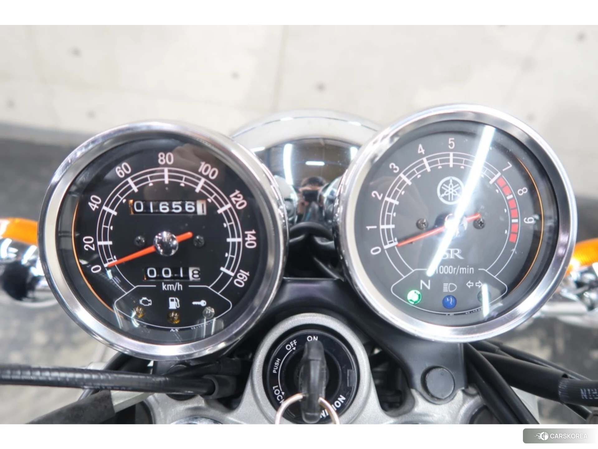 Yamaha SR 400 id 4183353 из Японии 6