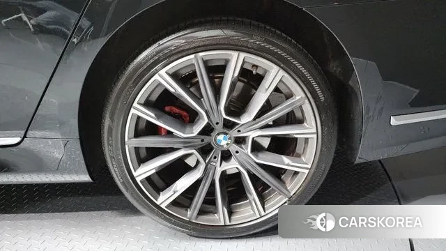 BMW 7 Series (G11) id 3374412 из Кореи 15