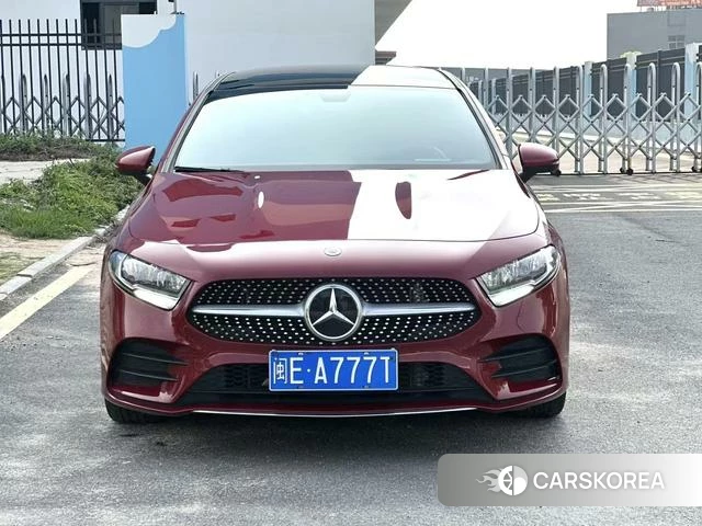 Mercedes-Benz Class A 2022 Красный из Китая, фото 5