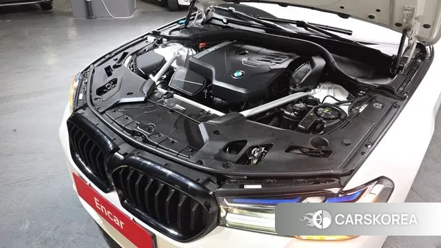 BMW 5 Series (G30) id 3734682 из Кореи 15