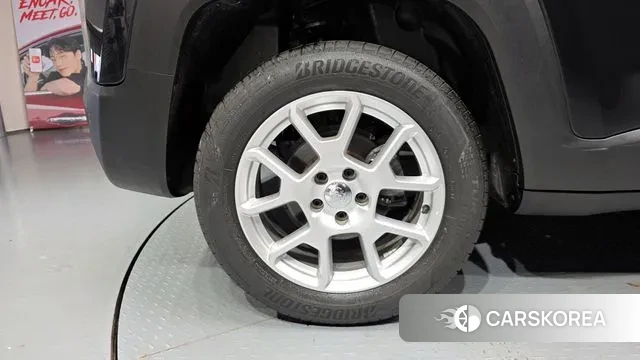 Jeep Renegade id 3269106 из Кореи 15