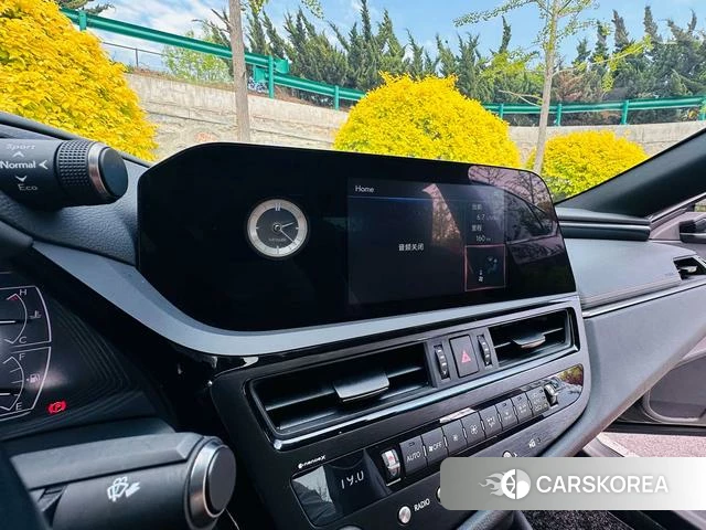 Lexus ES id 4278303 из Китая 13