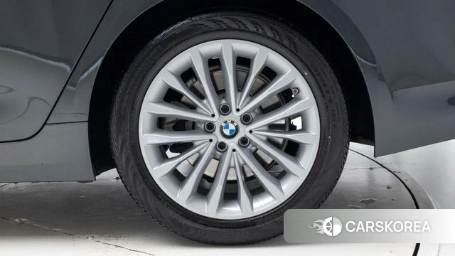 BMW 5 Series (G30) id 4406252 из Кореи 15