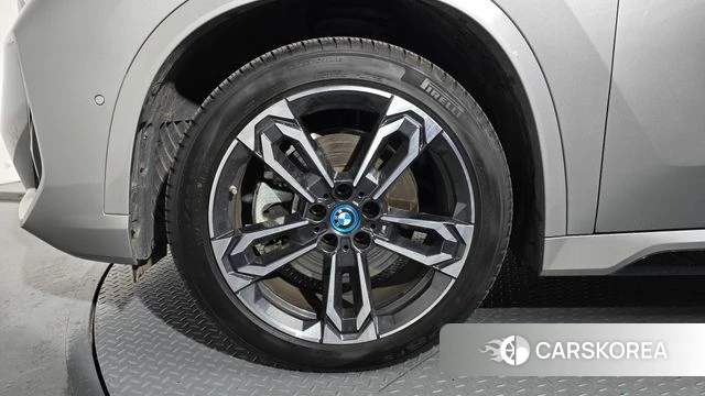 BMW iX1 (U11) id 4517053 из Кореи 15