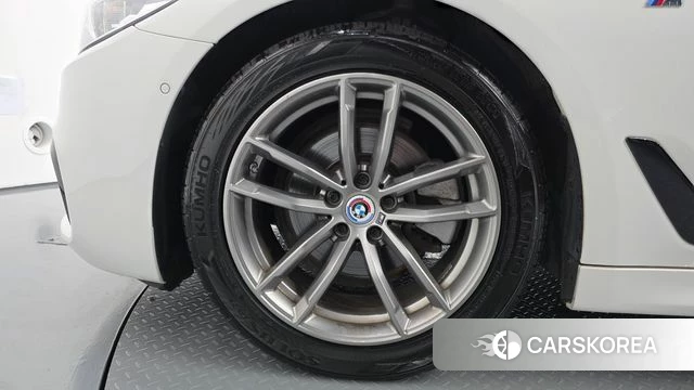 BMW 5 Series (G30) id 4662474 из Кореи 15