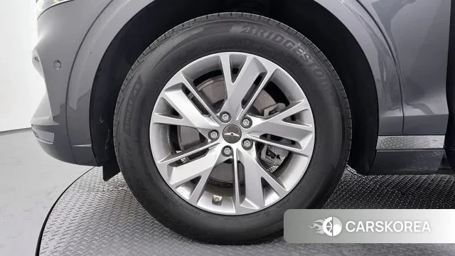 Genesis GV70 id 3645340 из Кореи 15