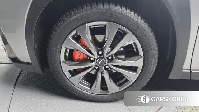 Lexus UX250h id 3468927 из Кореи 15