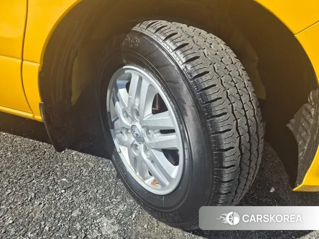 Hyundai The New Grand Starex id 2402598 из Кореи 13