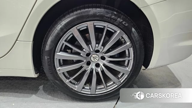 Maserati Ghibli id 4572555 из Кореи 25