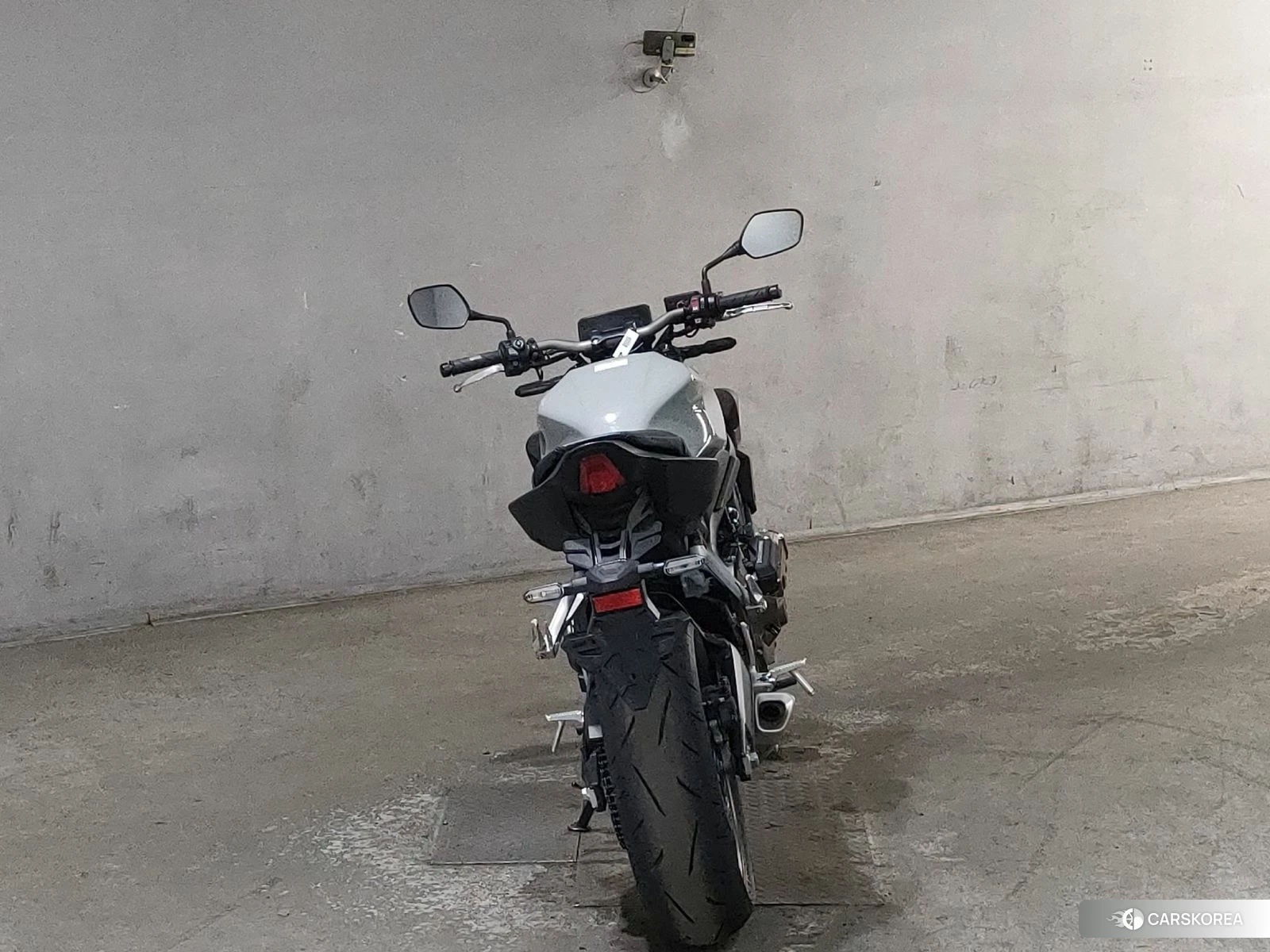 Проданный Honda CB650R E-CLUTCH id 4184684 из Японии, фото 2