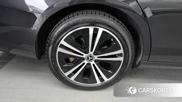 Mercedes-Benz E-Class W213 id 4712259 из Кореи 28
