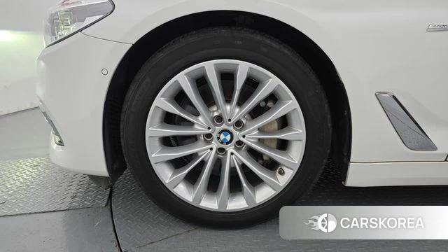 BMW 5 Series (G30) id 4615228 из Кореи 28