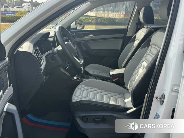 Volkswagen Tanyue 2023 Белый из Китая, фото 5