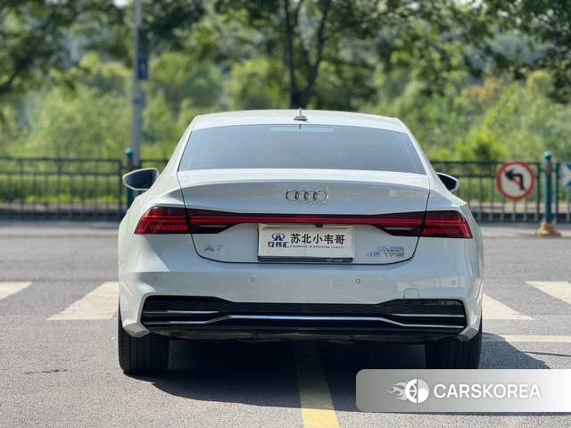 Audi A7L id 4207167 из Китая 11