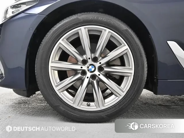 BMW 5 Series (G30) id 3439719 из Кореи 15