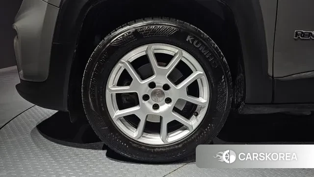 Jeep Renegade id 3504949 из Кореи 15