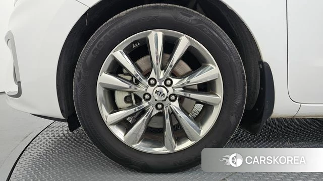 Kia The New Carnival id 4203379 из Кореи 26