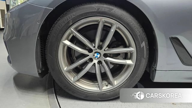 BMW 5 Series (G30) id 4568408 из Кореи 29